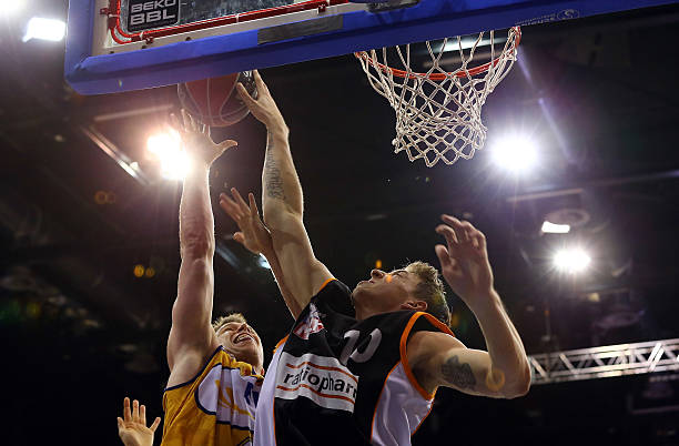 广东队在接 广东队在接